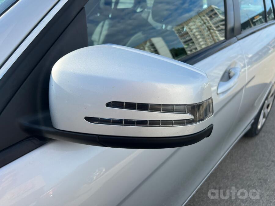 Mercedes-Benz C-Class W204/S204 wagon 5-doors