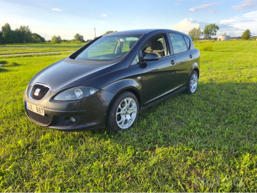 SEAT Toledo 3 generation Hatchback