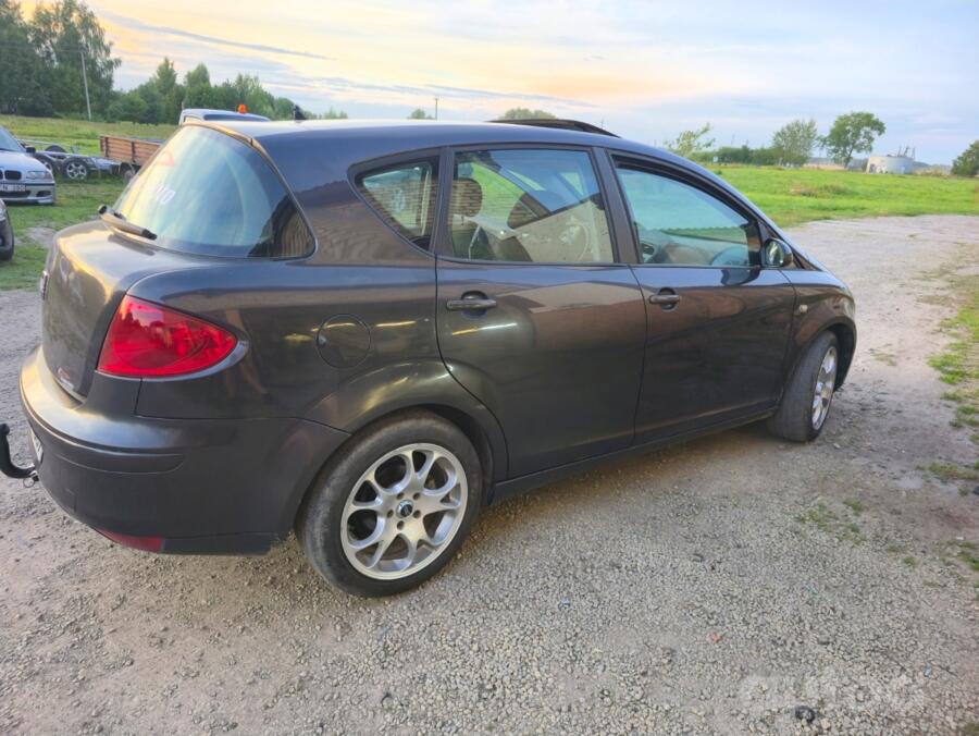 SEAT Toledo 3 generation Hatchback