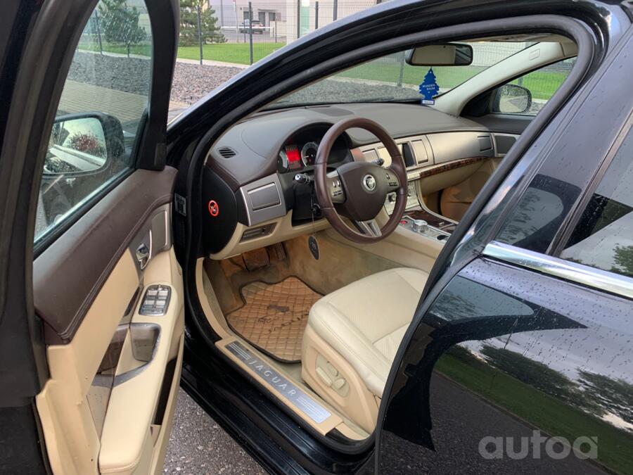 Jaguar XF X250 Sedan 4-doors