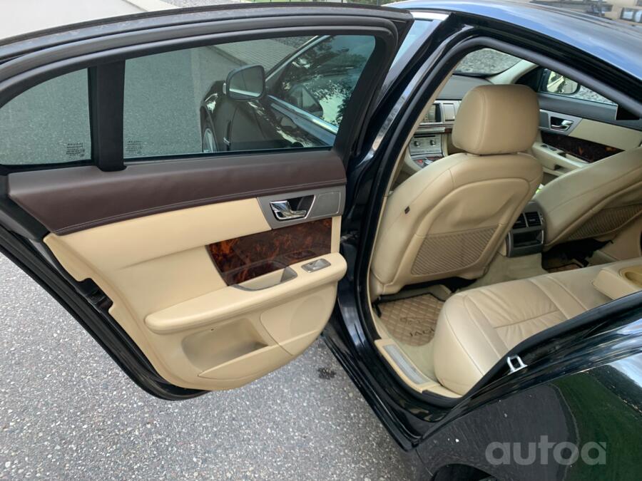 Jaguar XF X250 Sedan 4-doors