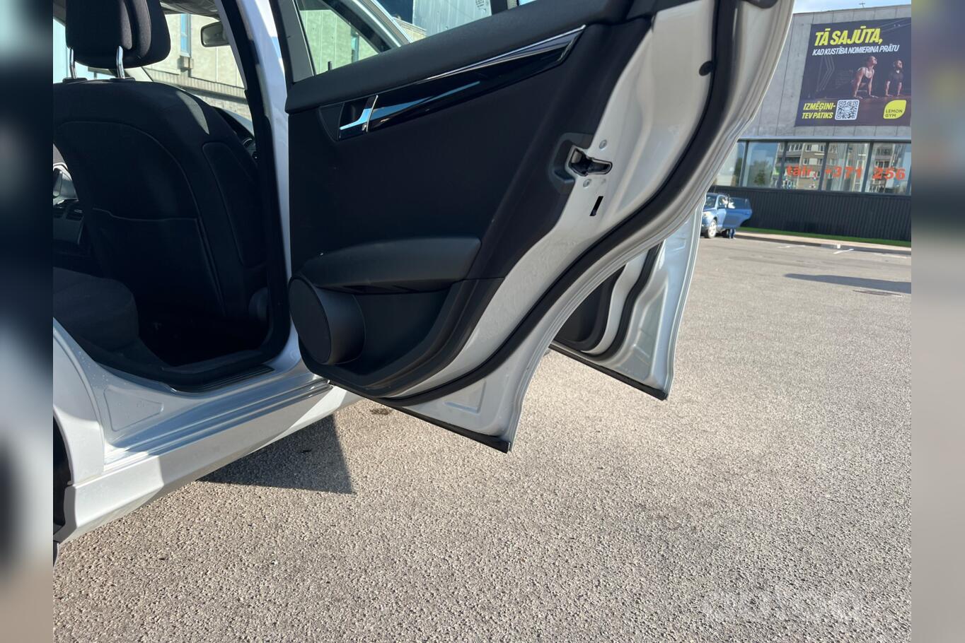 Mercedes-Benz C-Class W204/S204 wagon 5-doors