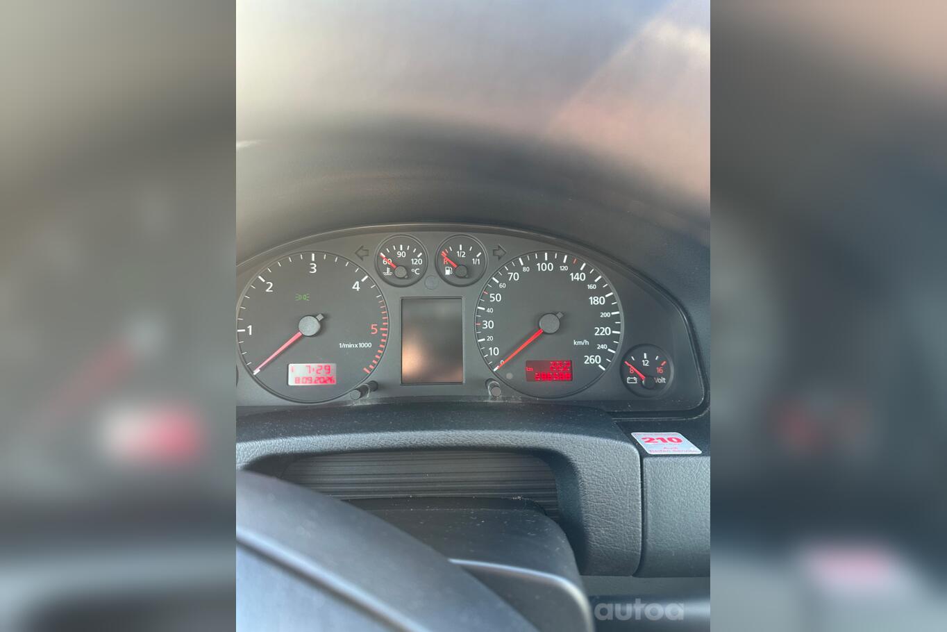 Audi A6 4B/C5 [restyling] Sedan