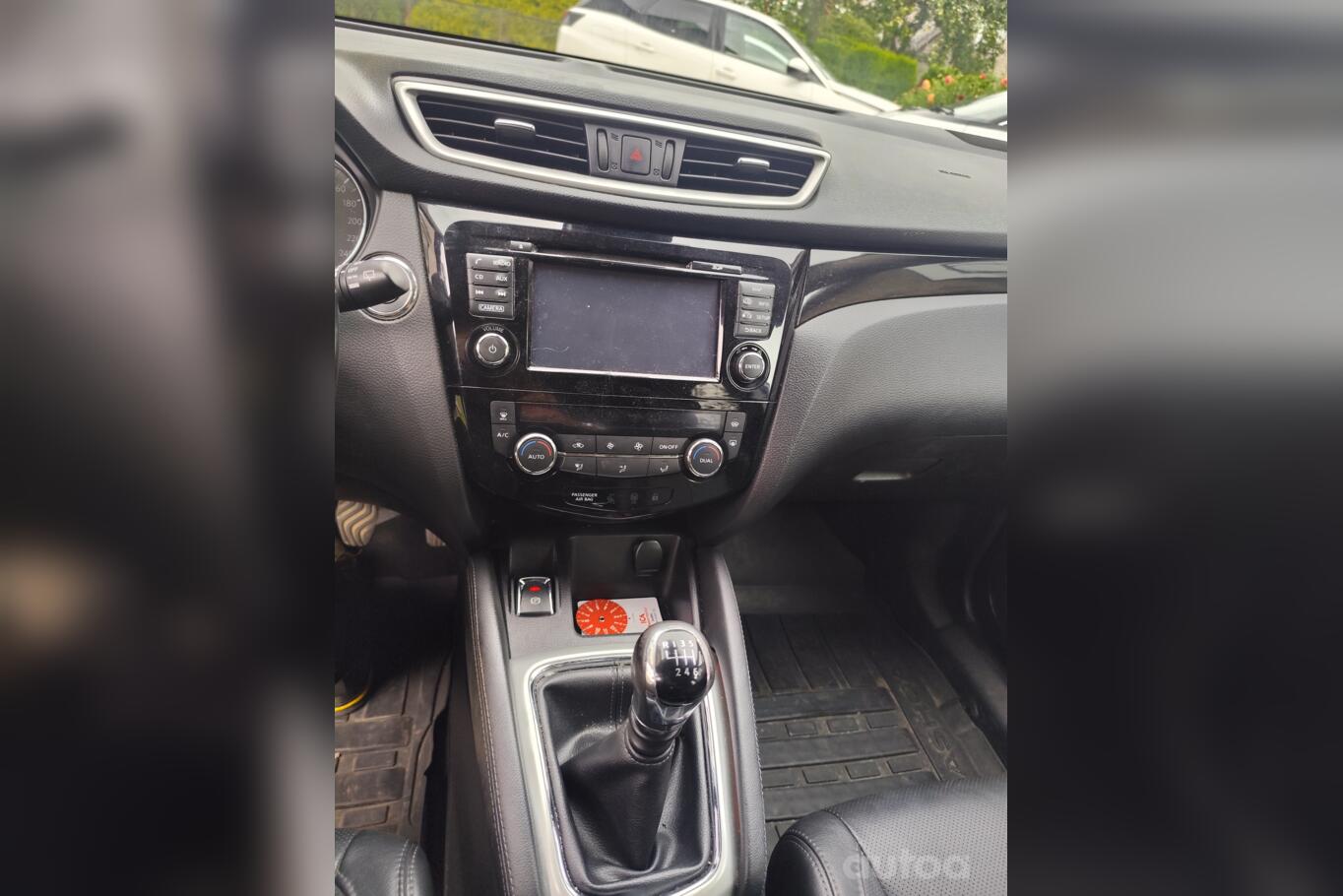 Nissan Qashqai 2 generation Crossover