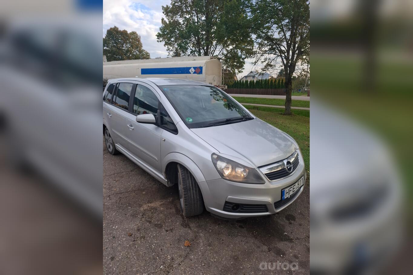 Opel Zafira B OPC minivan 5-doors