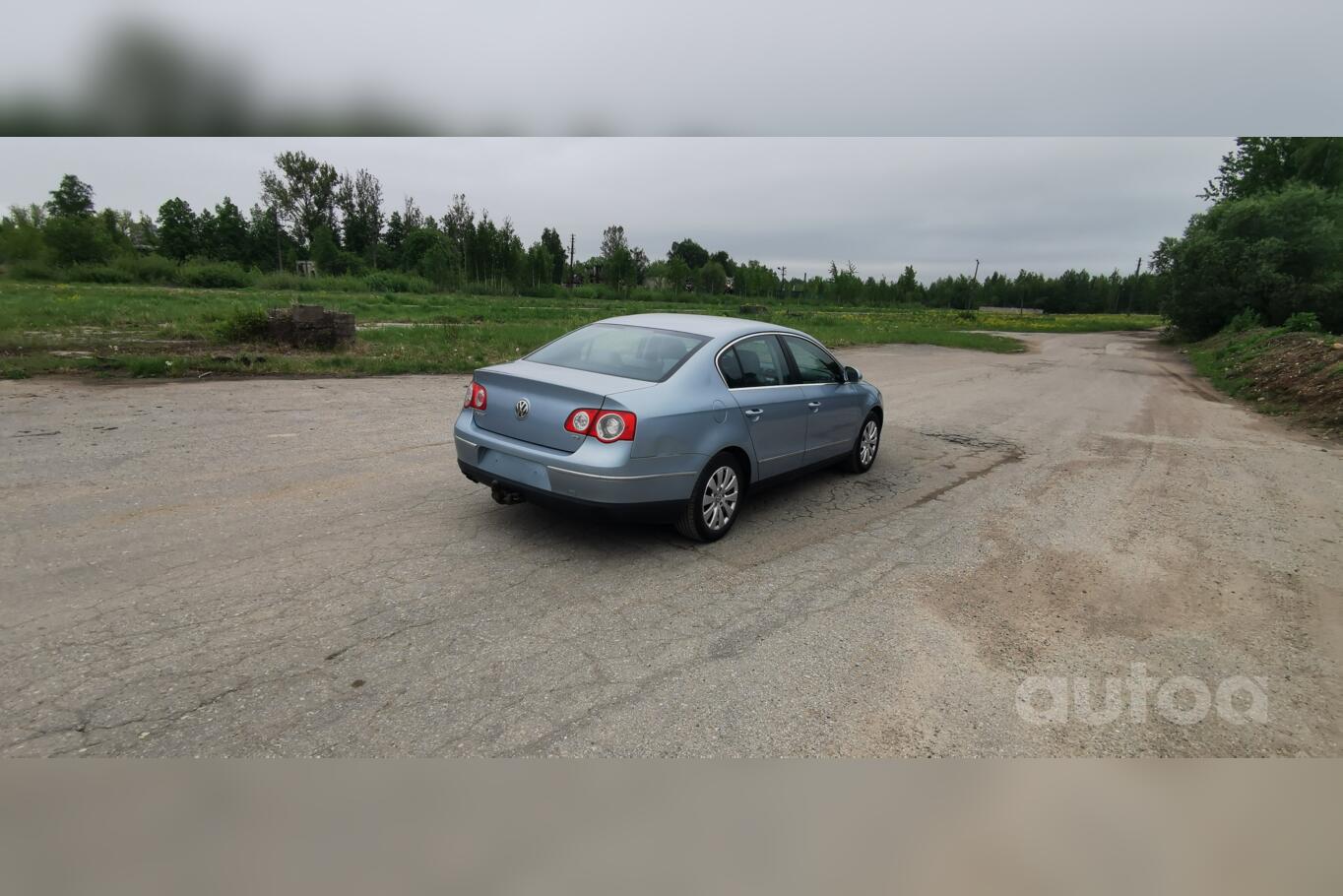 Volkswagen Passat B6 Sedan 4-doors