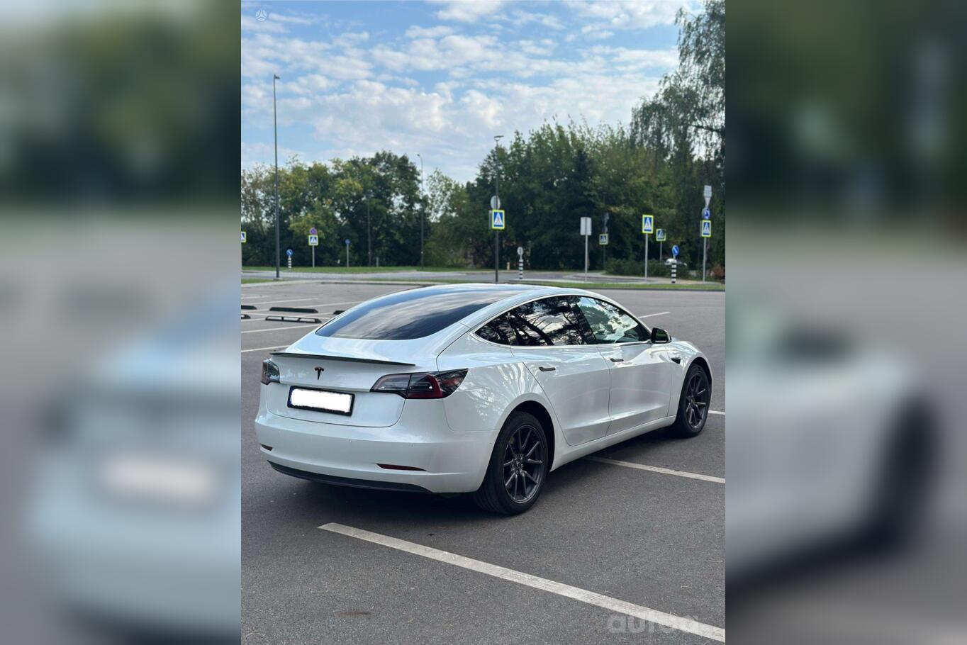 Tesla Model 3 1 generation Long Range 