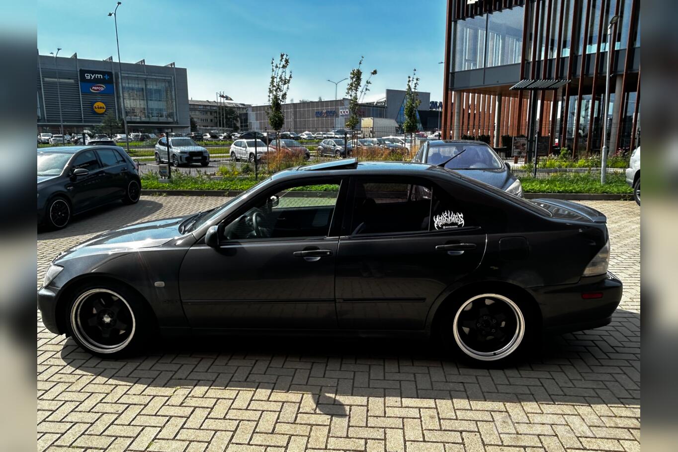 Lexus IS XE10 Sedan