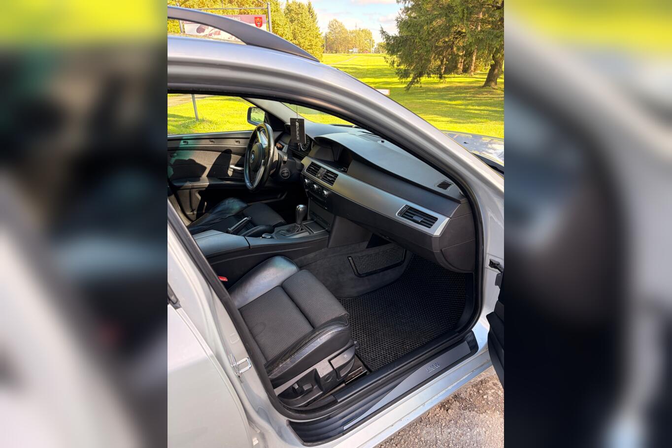 BMW 5 Series E60/E61 Touring wagon