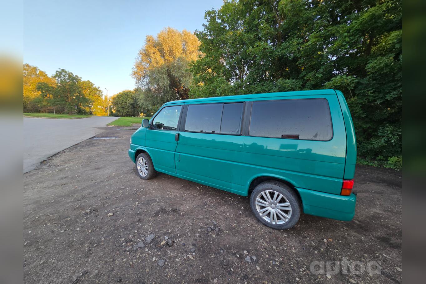 Volkswagen Caravelle T4 Minivan