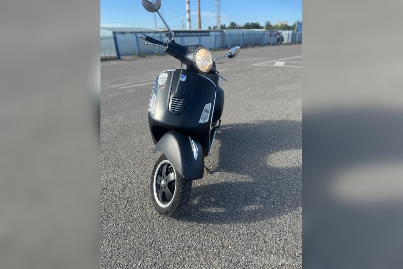 Vespa GTS