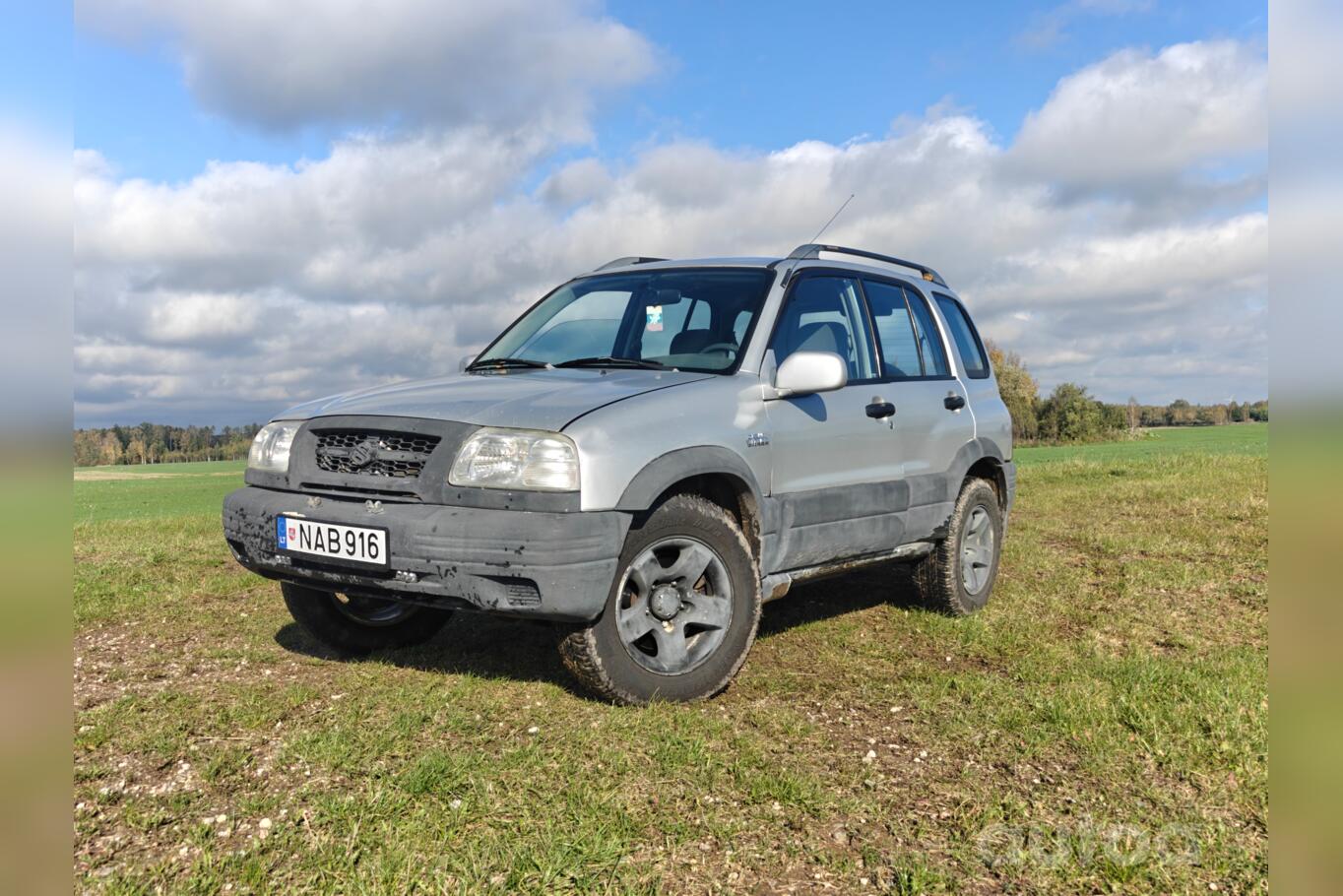 Suzuki Grand Vitara FT SUV outdoor