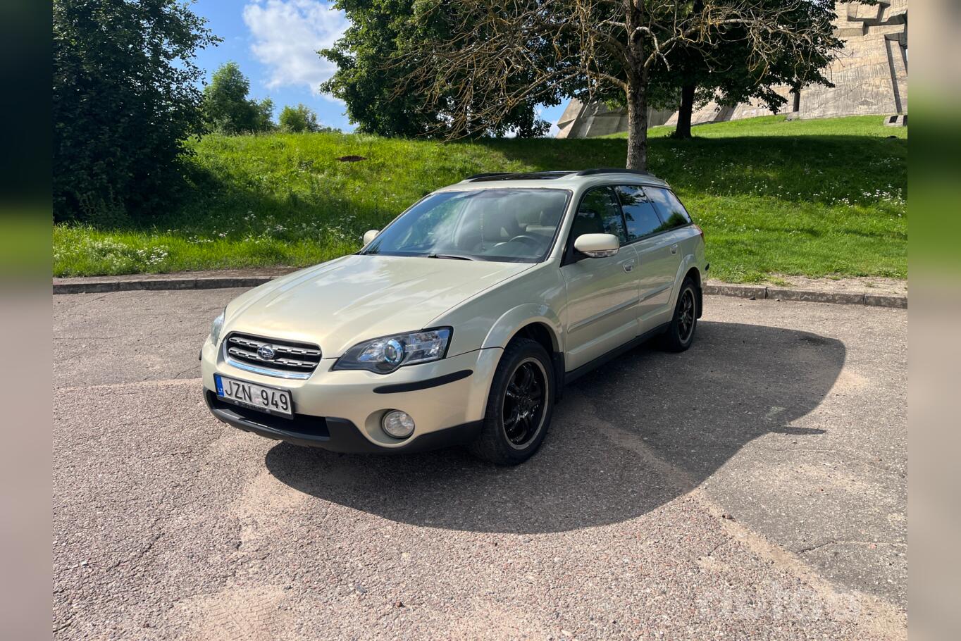 Subaru Outback 3 generation wagon