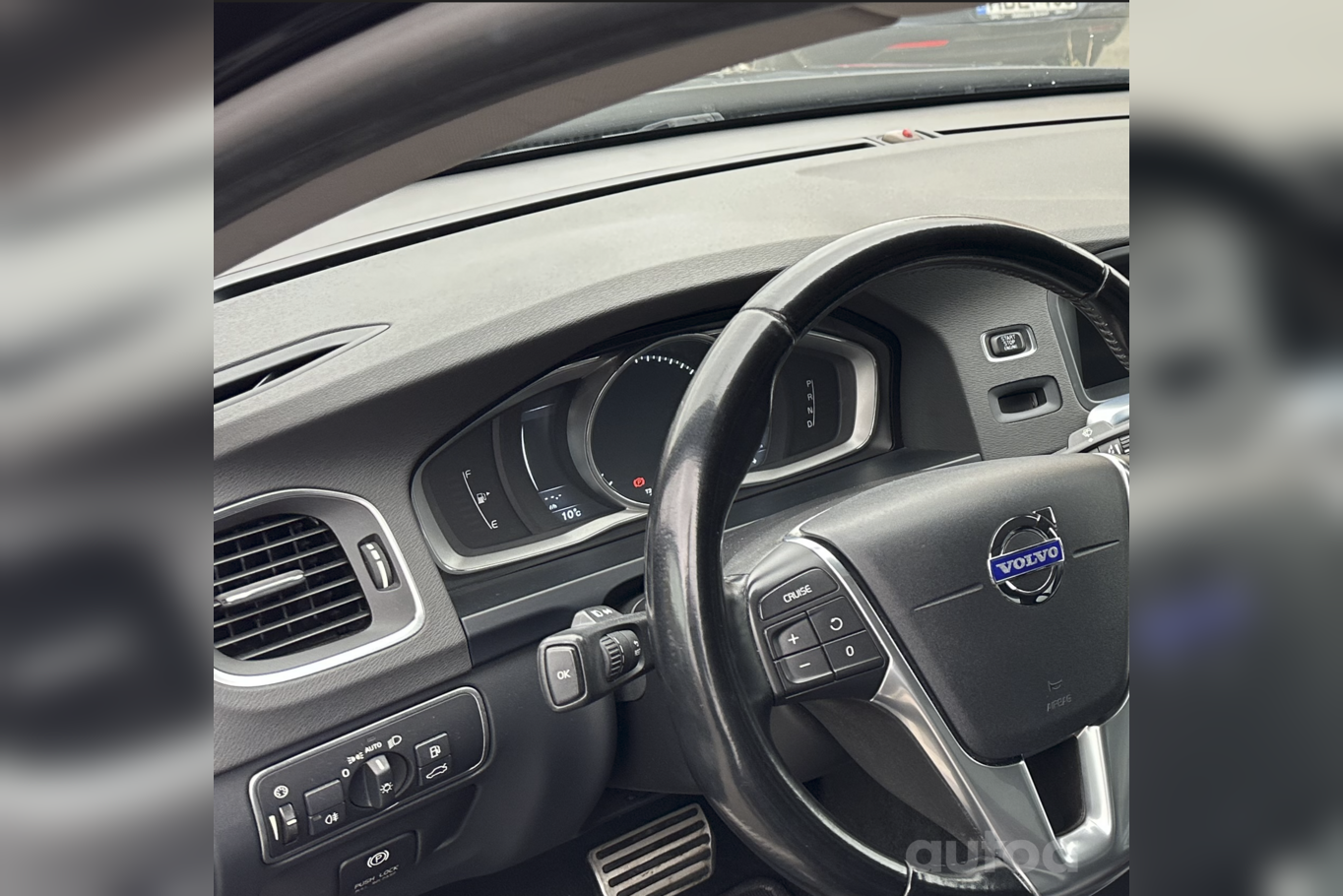 Volvo S60 2 generation [restyling] Sedan 4-doors