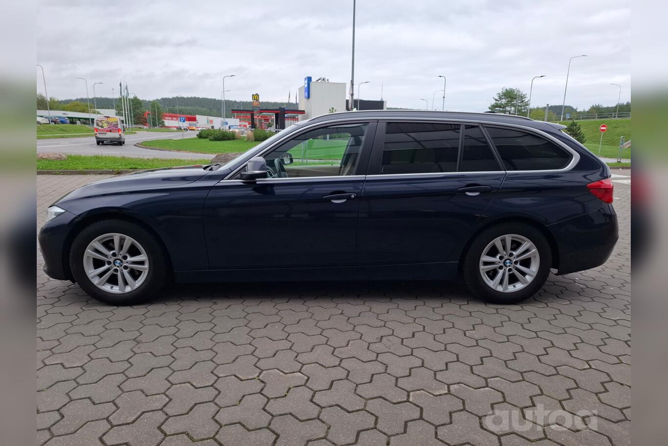 BMW 320 2016