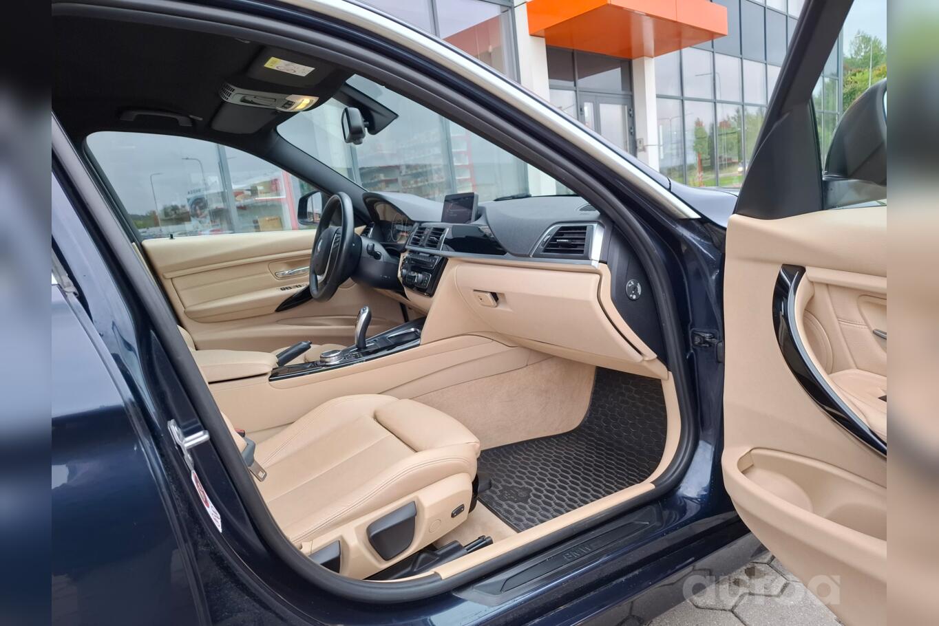 BMW 320 2016