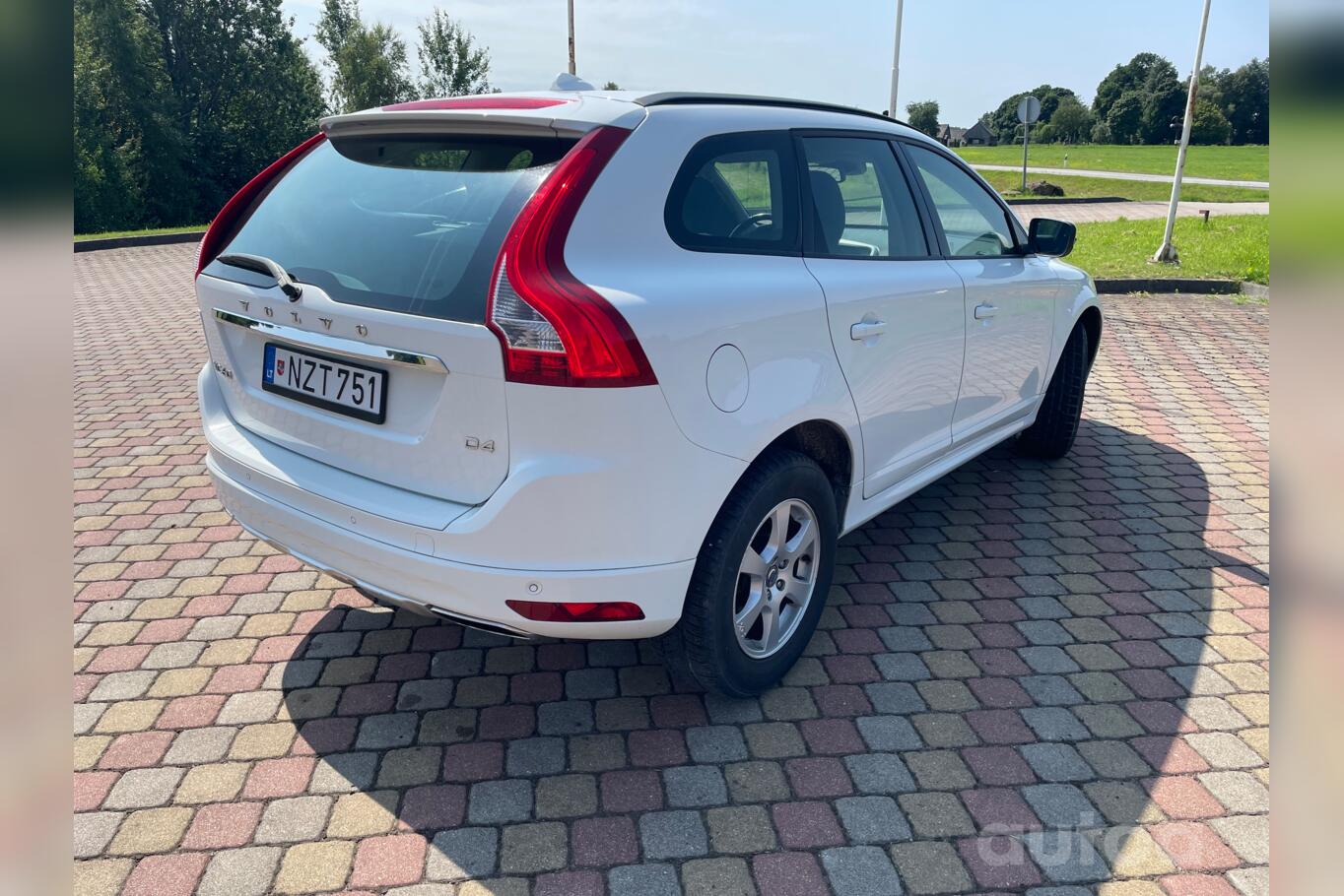 Volvo XC60 1 generation [restyling] Crossover