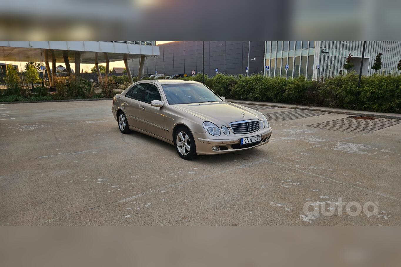 Mercedes-Benz E-Class W211 Sedan