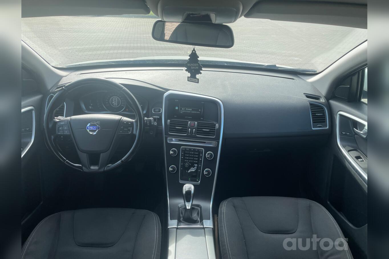Volvo XC60 1 generation [restyling] Crossover
