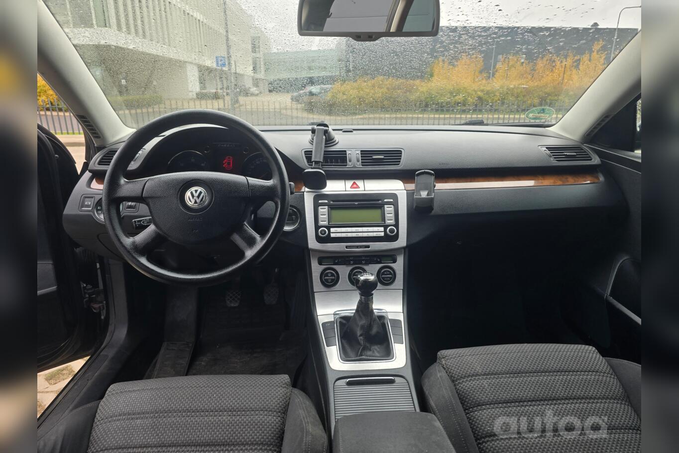 Volkswagen Passat B6 wagon 5-doors