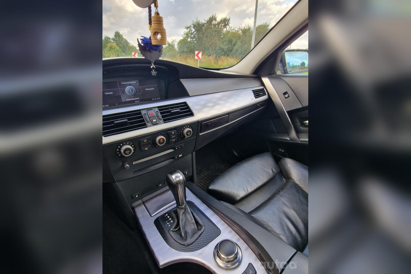 BMW 530 2002