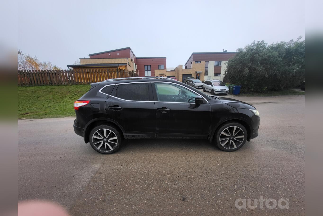 Nissan Qashqai 2 generation Crossover