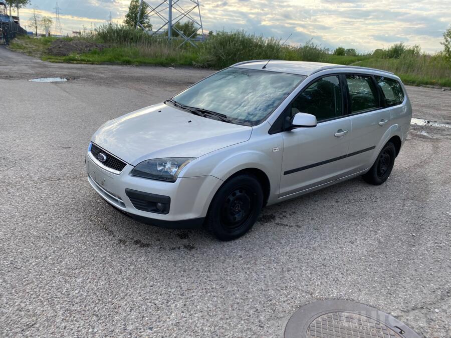 Ford Focus 2 generation wagon 5-doors