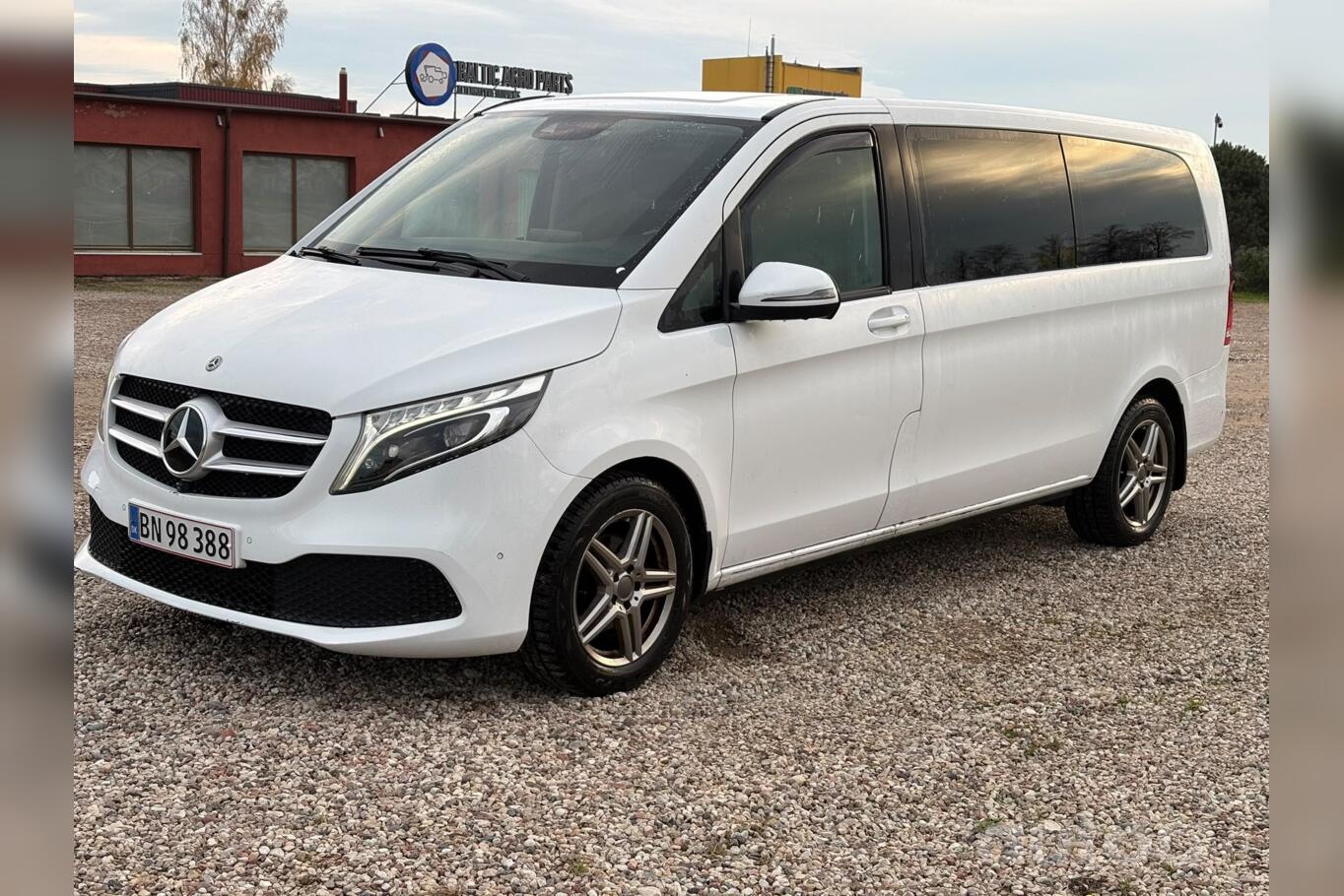 Mercedes-Benz V-Class W447 [restyling] Minivan