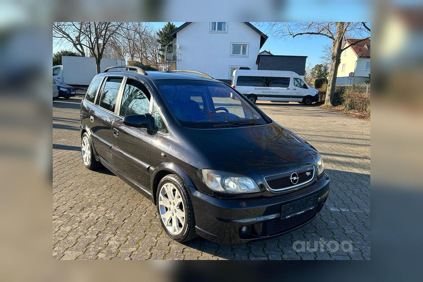 Opel Zafira OPC A [restyling]
