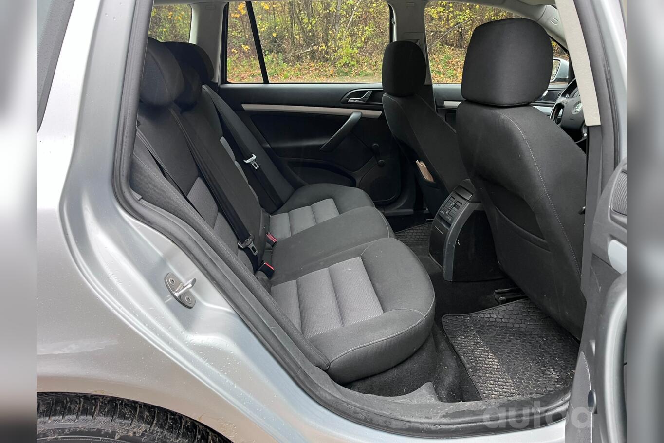Skoda Octavia 2 generation Combi wagon 5-doors