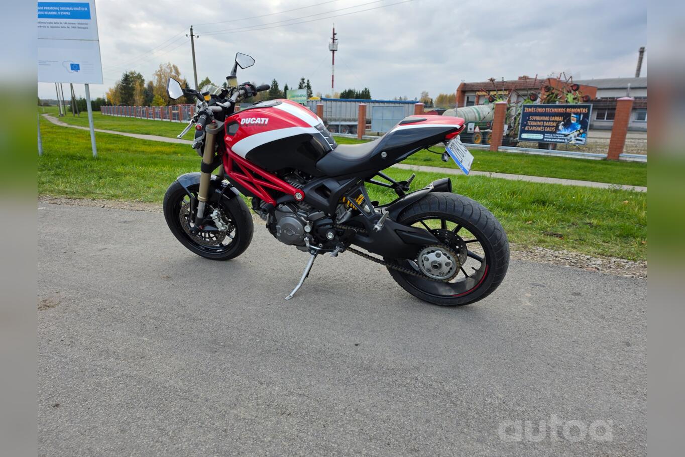 Ducati Monster