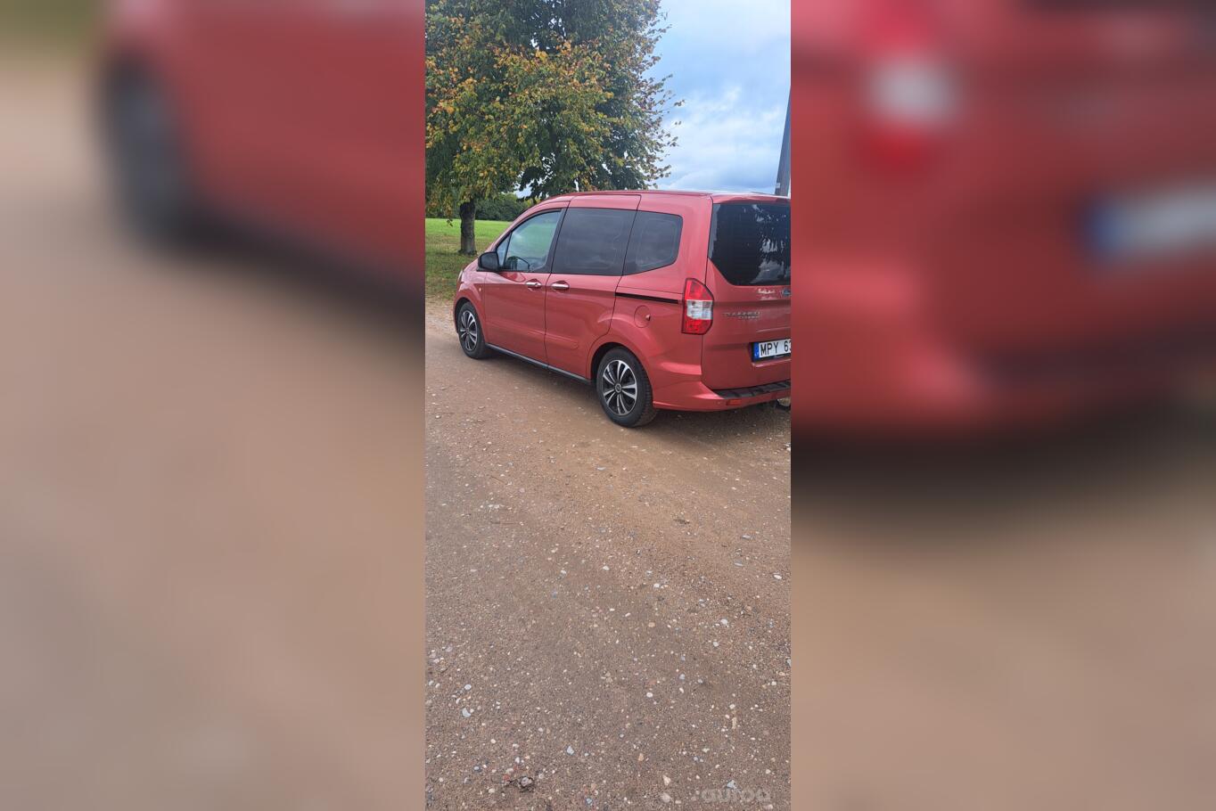 Ford Tourneo Courier 1 generation