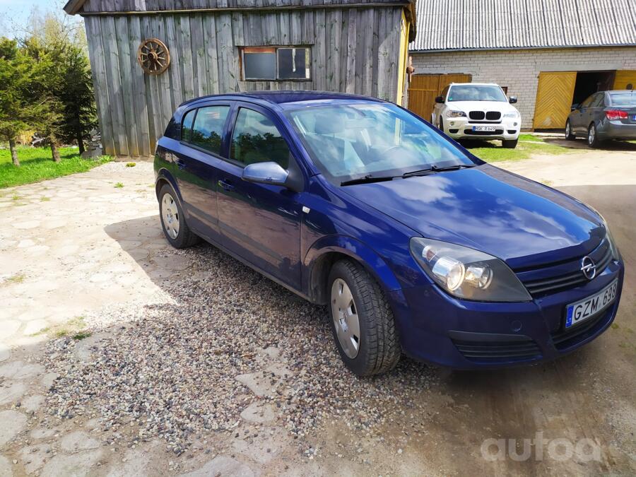 Opel Astra H Hatchback