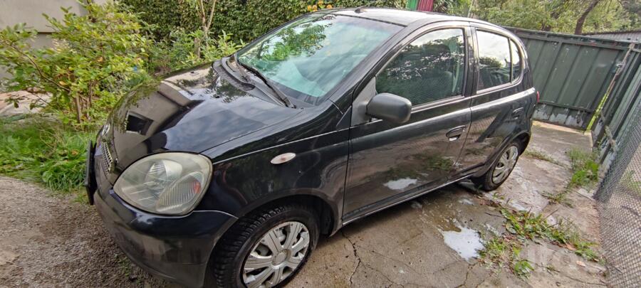 Toyota Yaris 1 generation
