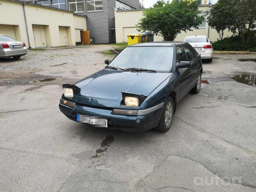 Mazda 323 BG Hatchback 5-doors