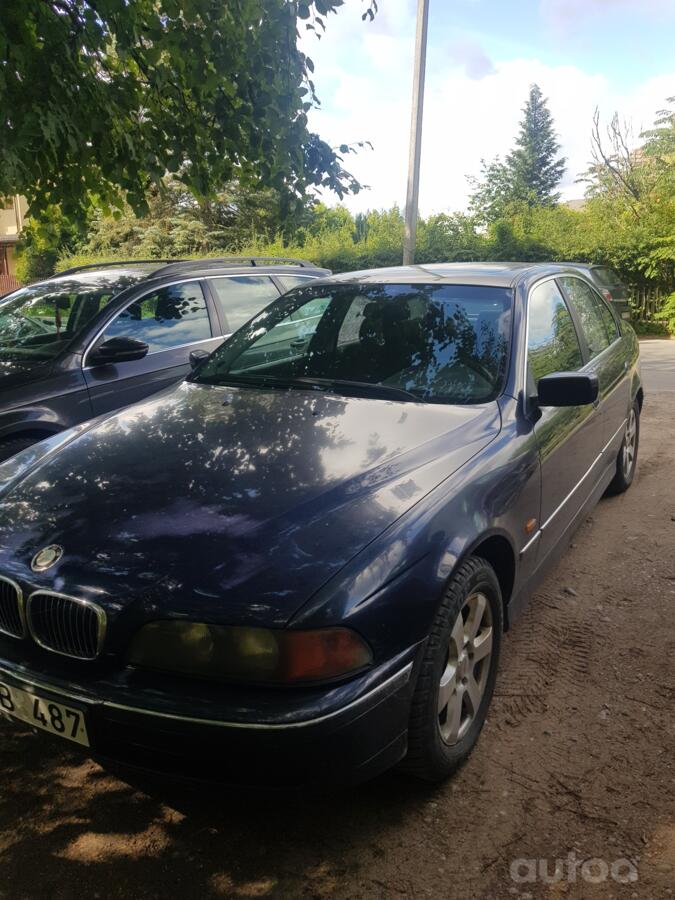 BMW 5 Series E39 Sedan 4-doors