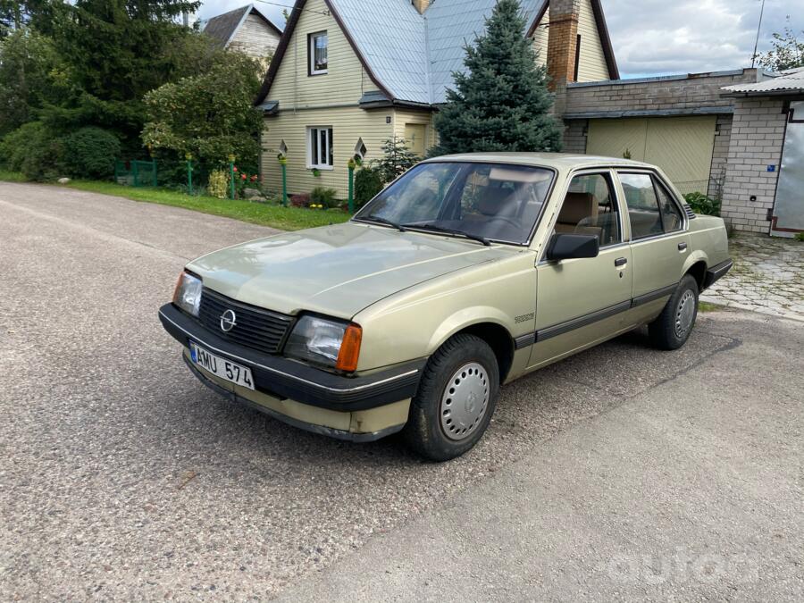 Opel Ascona C Sedan 4-doors