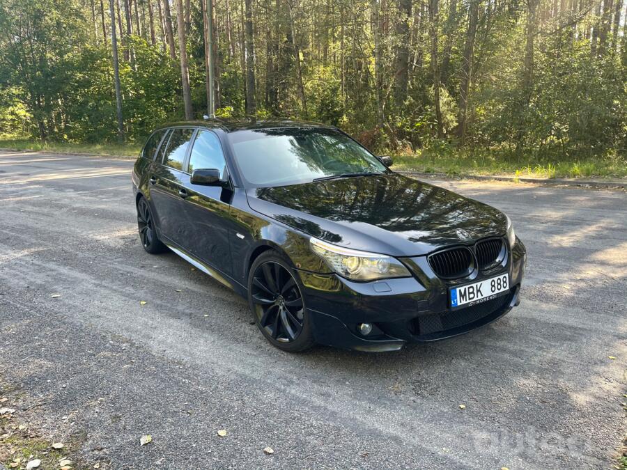 BMW 5 Series E60/E61 Touring wagon