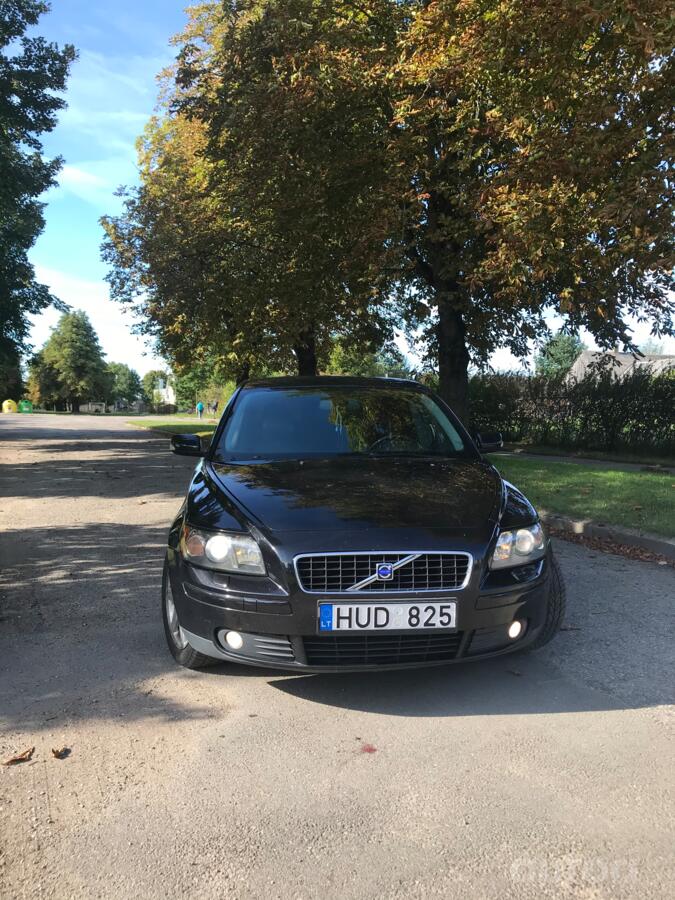Volvo S40 2 generation Sedan