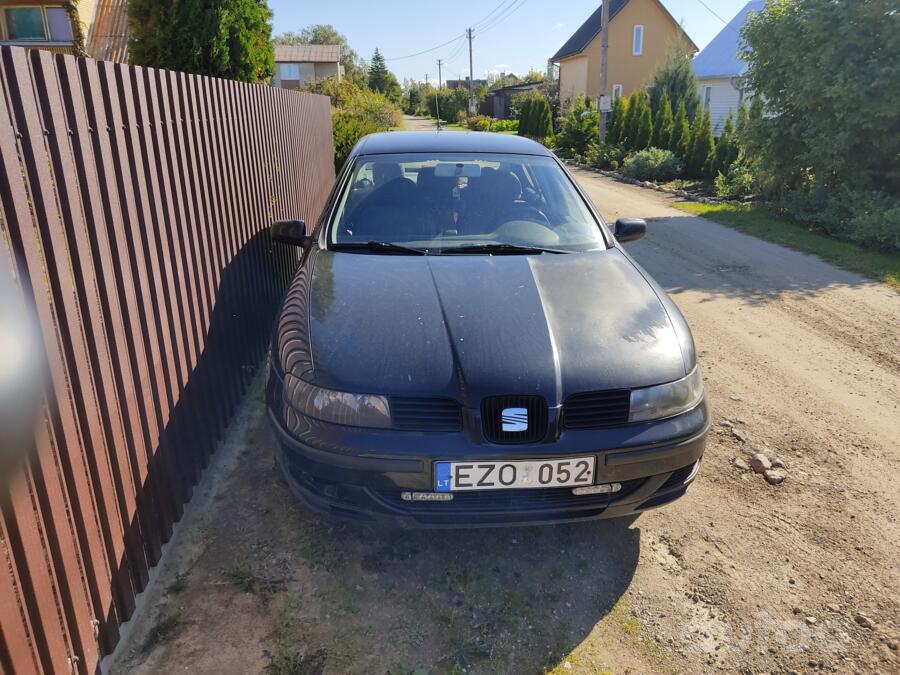 SEAT Toledo 2 generation Sedan