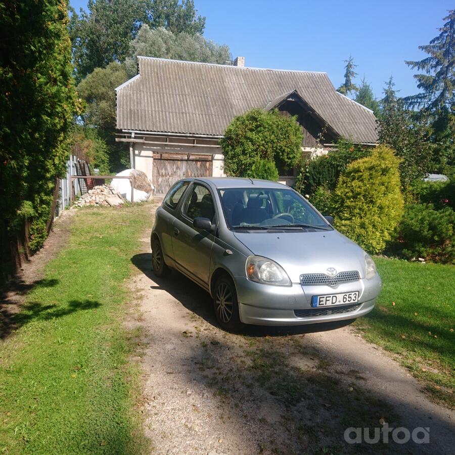 Toyota Yaris 1 generation