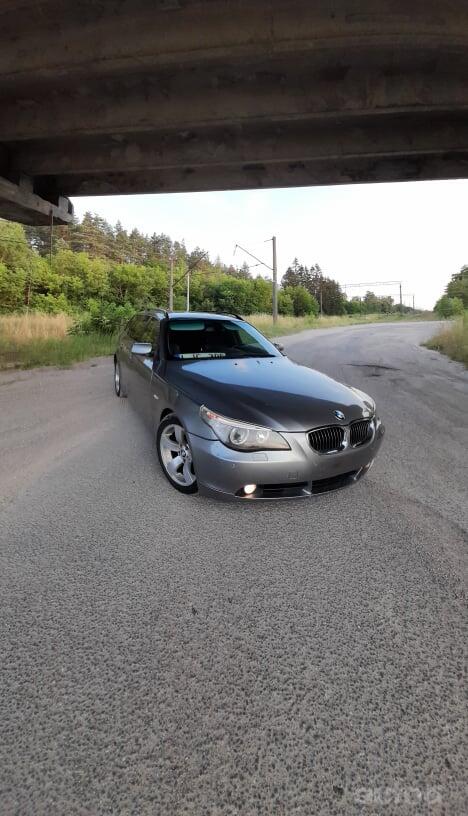 BMW 5 Series E60/E61 Touring wagon