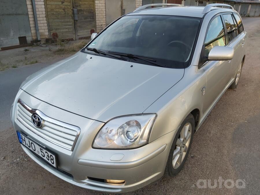 Toyota Avensis 2 generation wagon