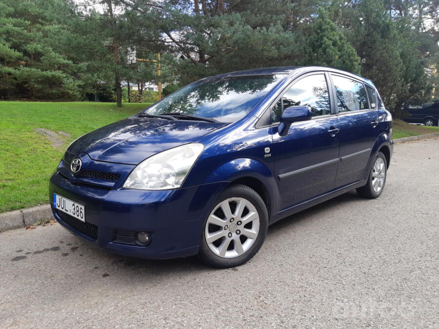 Toyota Corolla Verso 1 generation [restyling] Minivan