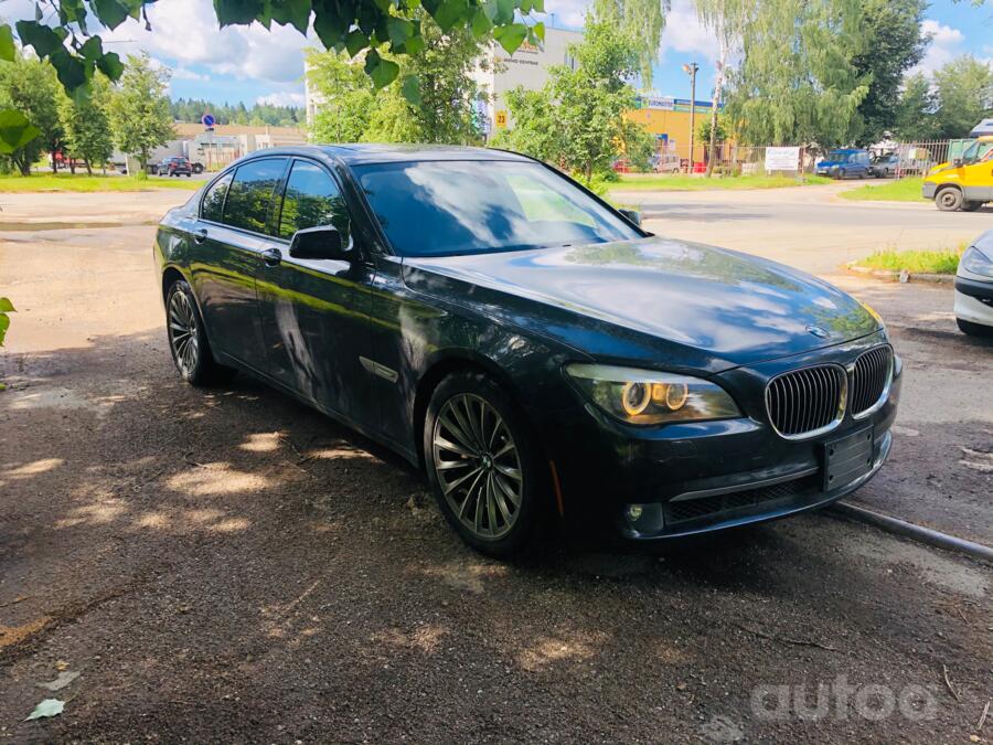 BMW 7 Series F01/F02 Sedan