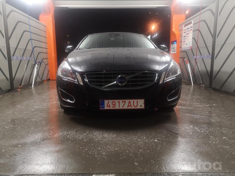 Volvo S60 2 generation Sedan