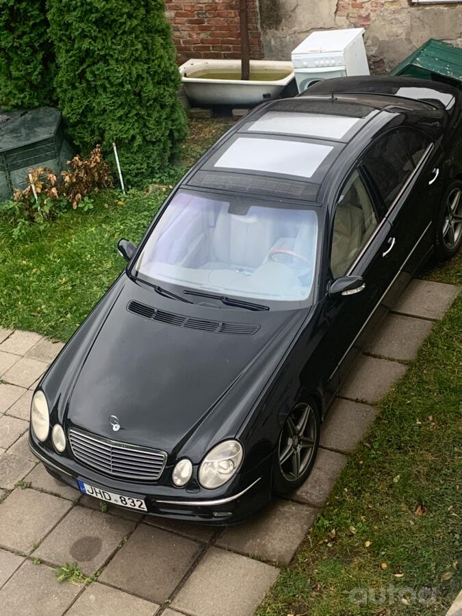Mercedes-Benz E-Class W211 Sedan