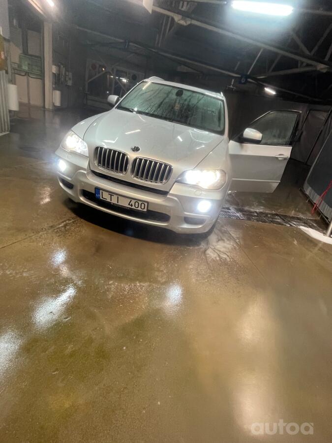 BMW X5 E70 Crossover