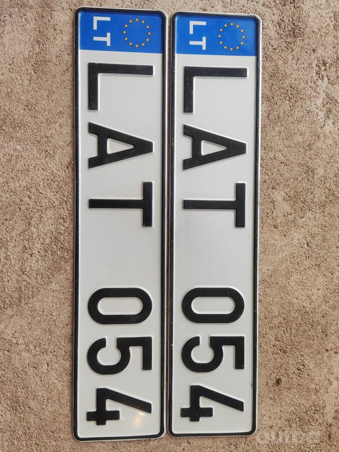 LAT 054