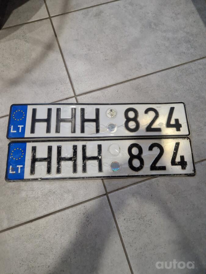 HHH824